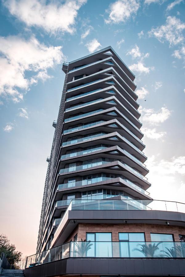 Apart Hotel Greenwood Near Sea Одеса Екстер'єр фото